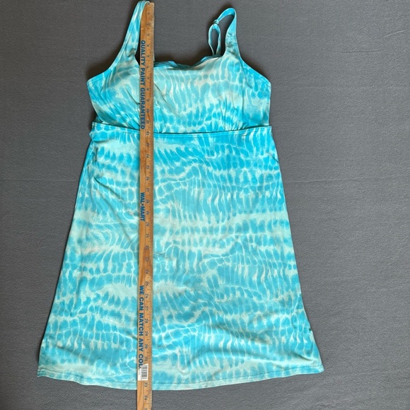Lands End Women’s tummy control swim dress with pockets size 10 blue tie dye - Picture 7 of 10